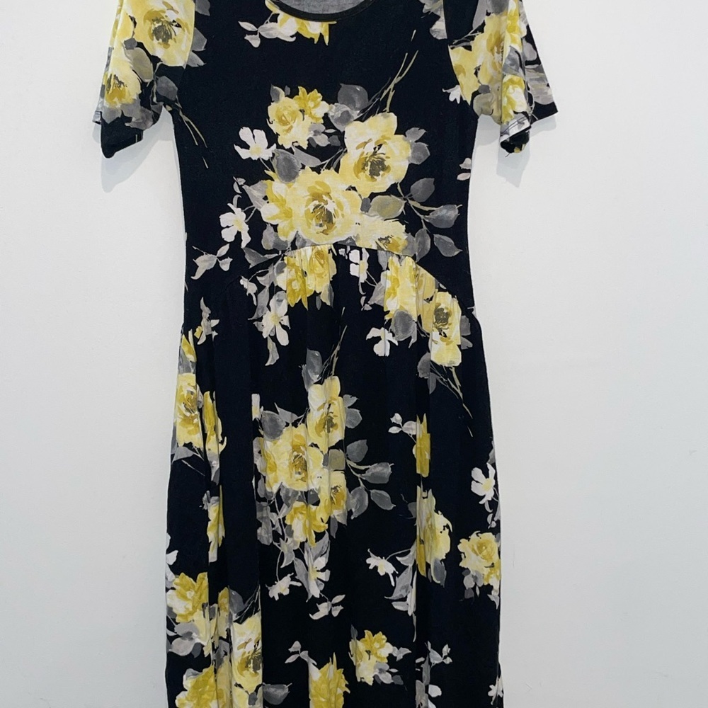 Chris and Carol Foral Black and Yellow Maternity Dress